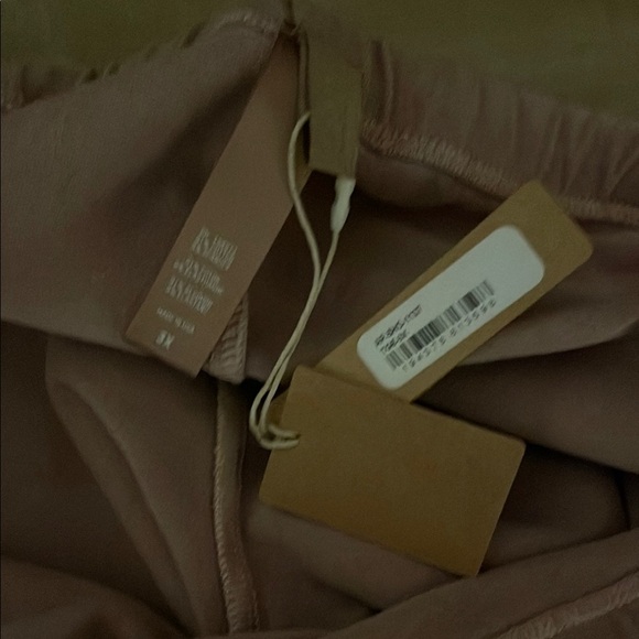 Skims Brown Biker Shorts - Picture 2 of 2